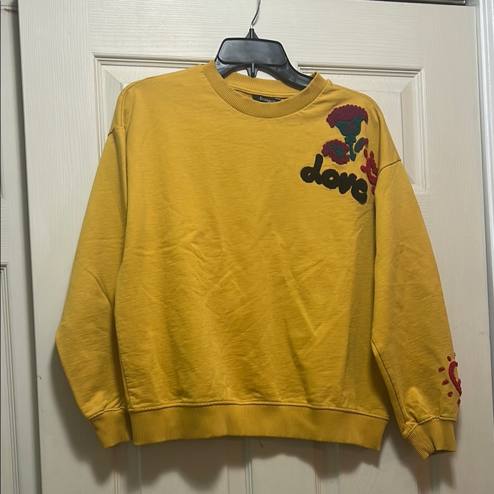 Desigual Yellow Crewneck Sweater with Ribbed Cuffs